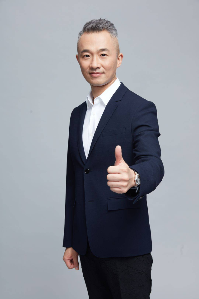 曝主持人程雷患肝病去世，年仅51岁，本尊晒合影回应，近况被曝光