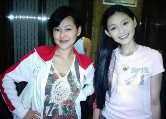 看到李冰冰妹妹包机给她治病，才明白为什么大家都说小S没有心