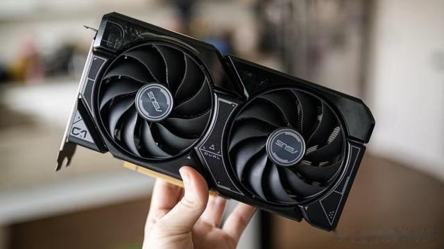 RTX 5050游戏实测输给了上代RTX 4060，沦为推销高端显卡的“诱饵”