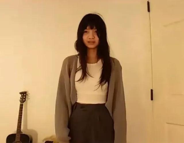 外国的女大学生，每天上学无压力，你知道过得多悠闲吗？