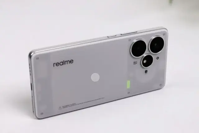 预算 2000 别乱买！这台手机让我退掉了三倍价的旗舰机