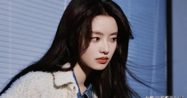 徐若晗与田曦薇撞衫事件分析 尖叫之夜造型对比研究 撞衫现象探讨