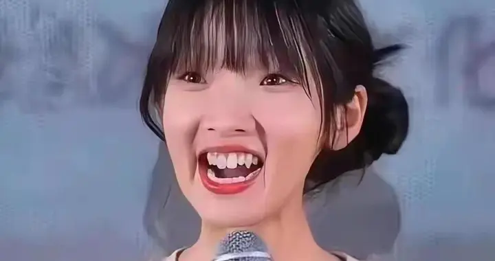 收手吧！“资本家的丑孩子”，没演技没长相，别出来丢人现眼了