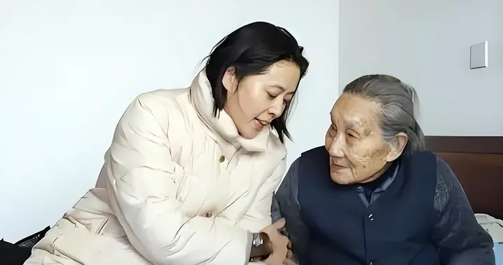 倪萍：父亲到死我都没喊他一声“爸”，母亲的仇恨教育刻骨铭心