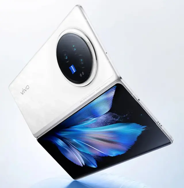 8Gen3大折叠曝光，或本月见