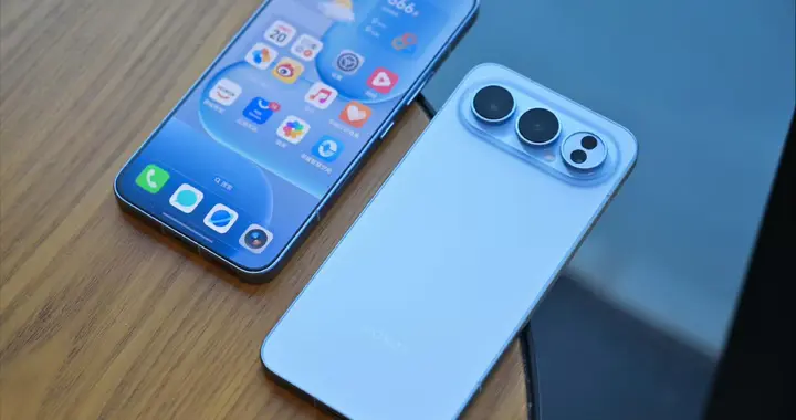 榮耀“不講武德”！一個月跌至2294元，超窄直屏+2億主攝+8000mAh