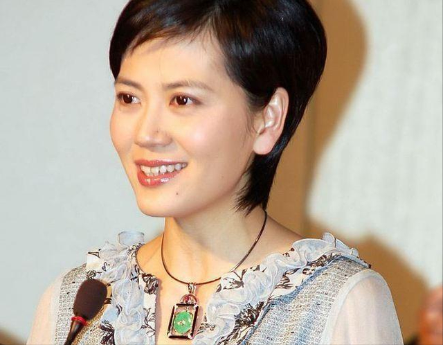 被国家逮捕的8位央视主持人，个个自我“作死”，没一个值得同情