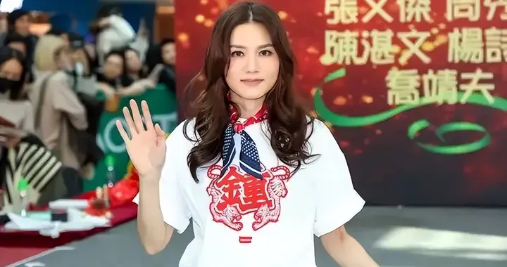 香港女星周秀娜首回应涉嫌诽谤李家诚，紧急发声明：本人深感委屈