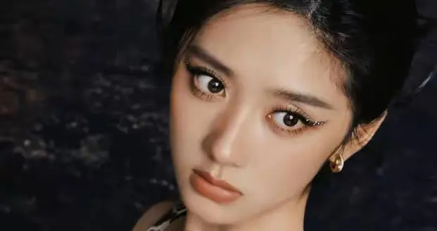 王影璐的感性写真！偶像壁纸！