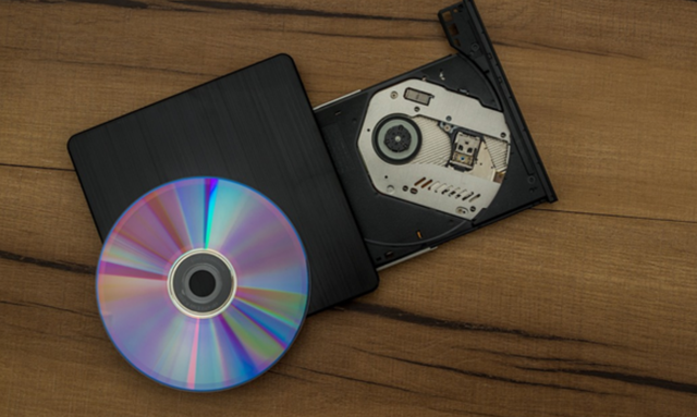 古老的CD抓轨软件时隔16年首次更新！完全兼容Windows 11