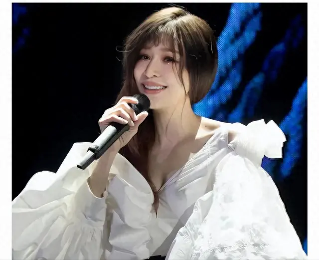 范植伟:王心凌17岁跟我就不是第一次,我很失望