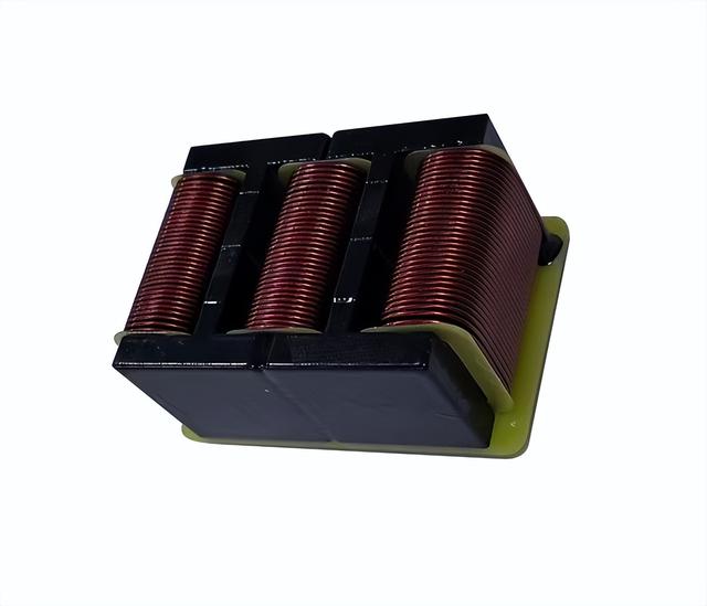 磁極是如何解決磁集成產(chǎn)品電磁干擾的？