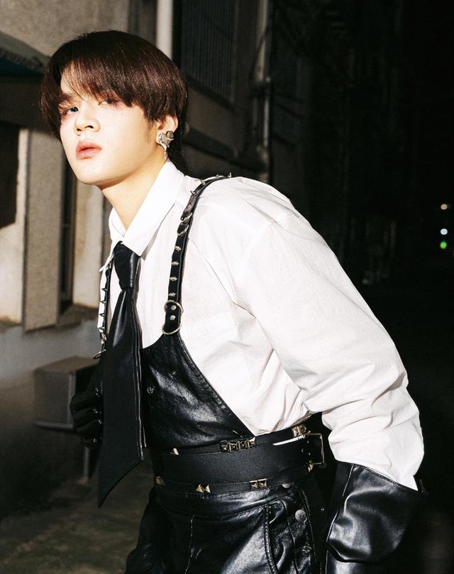 “塌房”风波3个月后，25岁石凯突然更新动态，评论区骂声一片