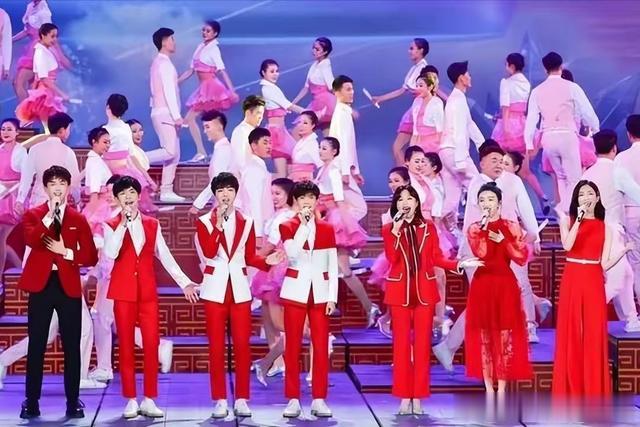 央视春晚二次彩排，网友怒斥“混子”明星，沈腾玛丽都救不了场