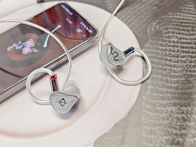 回归有线耳机，好看又耐听，丽弦银天使SPA-Hi End耳机体验