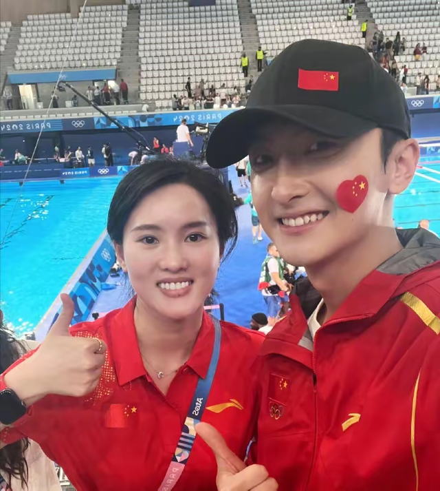 陈若琳恋情曝光，和演员牛俊峰约会，跨界恋爱还是友谊呢？