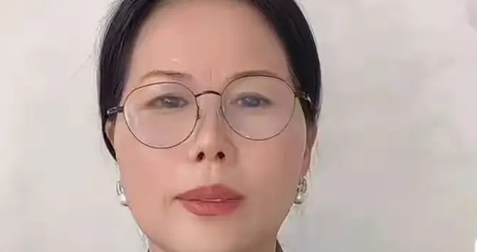 小杨阿姨彻底不演了！自曝未复工真相，马筱梅谎言被当场戳破！