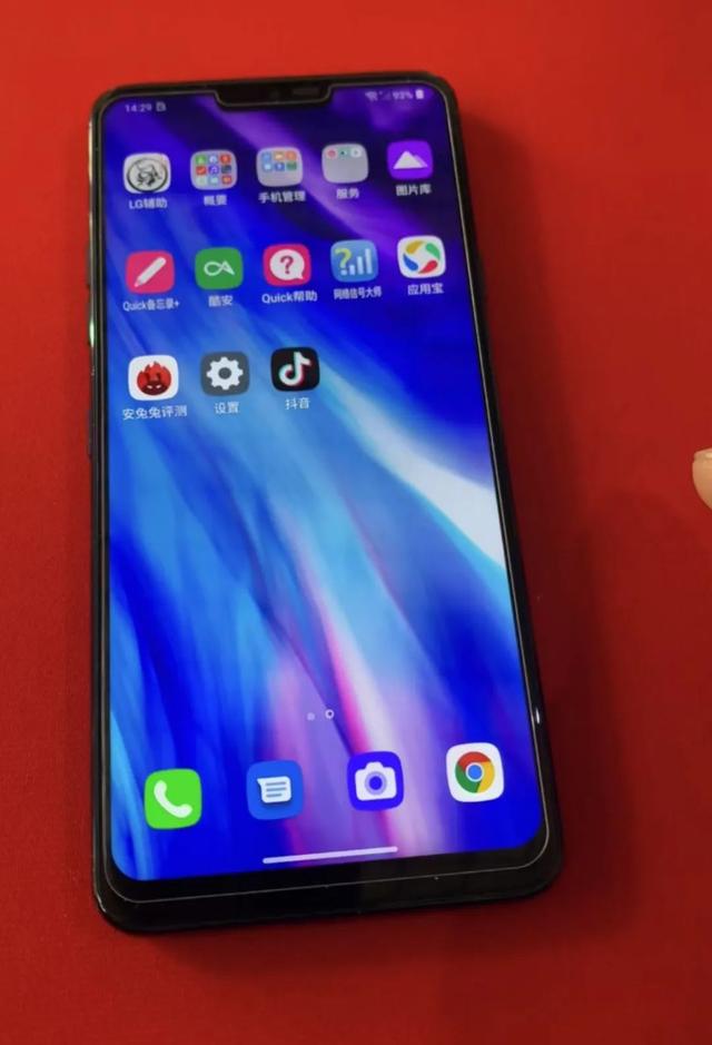 160元的骁龙845神机，2K LCD屏+HiFi音质，还能换透明后盖