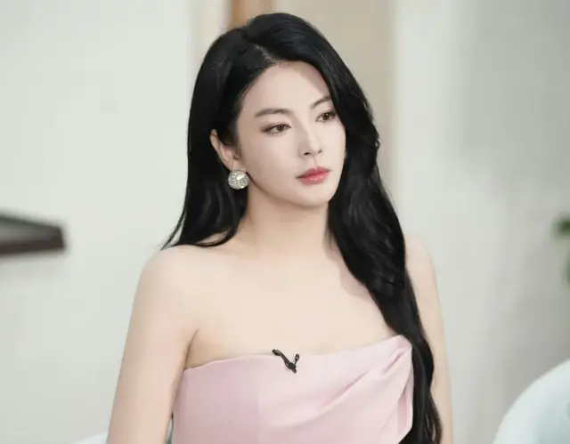 张雨绮：美丽优雅