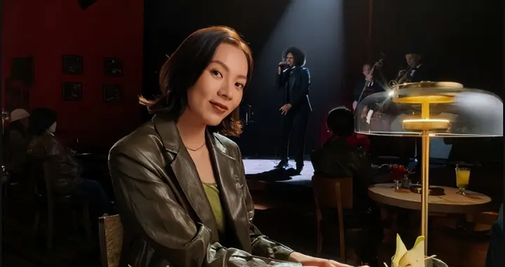 華為Mate X7影像革命：第二代紅楓技術(shù)如何重構(gòu)折疊屏色彩標準？