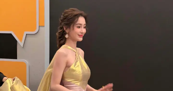 又一次和baby在活动上见面了 ???