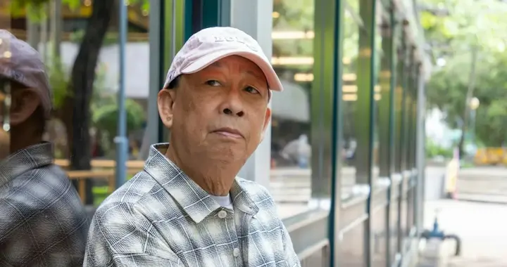 76岁TVB老戏骨近况曝光瘦到脱相,多次进出ICU,自爆肺肾功能出问题