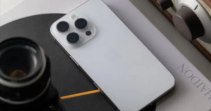 國產旗艦不香了？iPhone 16 Pro國補后5499元，終于等到了