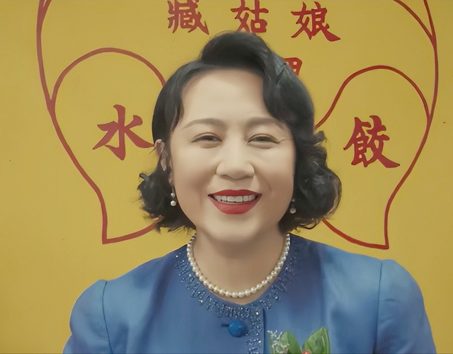 《水饺皇后》口碑井喷！冲着女主马丽去的，却被43岁女配给惊艳了