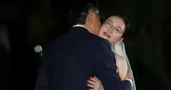 李国庆和张丹红这对新人确实挺般配的！