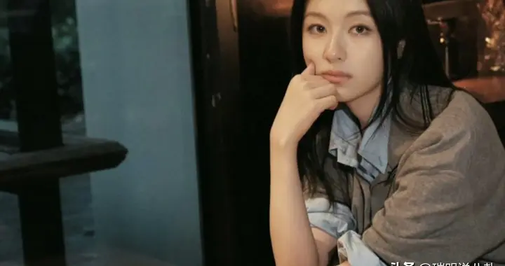 李兰迪购物索折扣遭店员吐槽 明星消费特权引争议