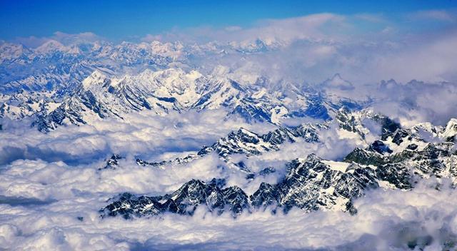 珠峰|世上最难攀登的三座山峰