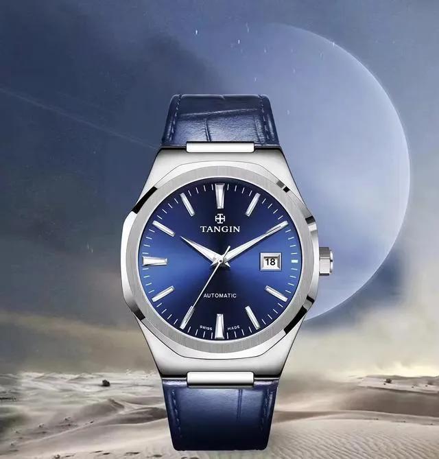 职场男士戴的手表，是不是机械表要更适合一些？