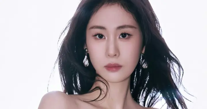 张碧晨，人美声甜，身材完美