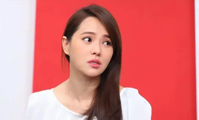 伊能静说：我不会在秦昊面前换衣服，也不会在他面前上洗手间