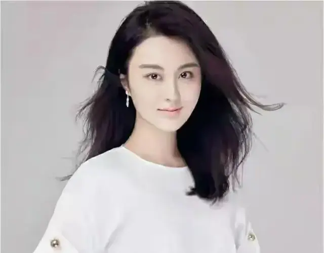 从影岁月：香港女演员甘露