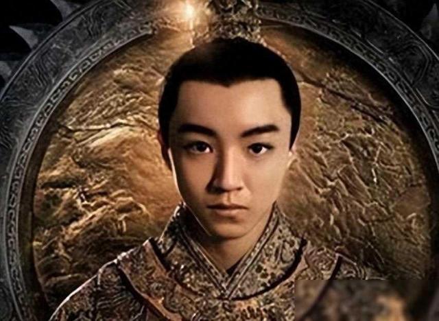 演皇帝“教科书级”的8个演员：陈道明仅排第四，张国立倒数第一