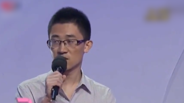 临近婚期未婚夫突然悔婚，父亲上台说出原因后，女孩崩溃大哭