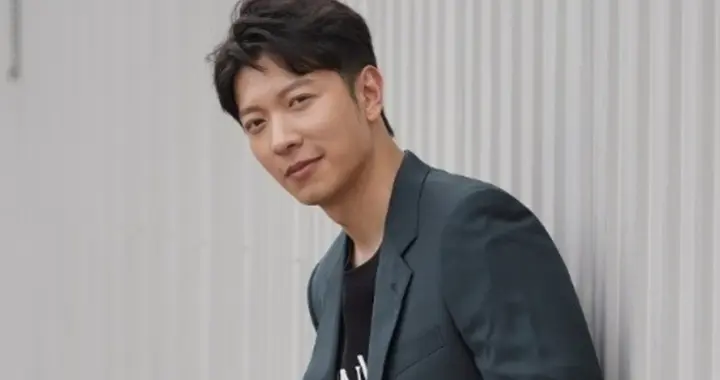 高钧贤斥2250万在香港买房，称香港深圳两边住，为女儿读名学铺路