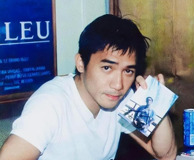 事实证明，61岁久居日本的梁朝伟，已经走上了另一条大道!