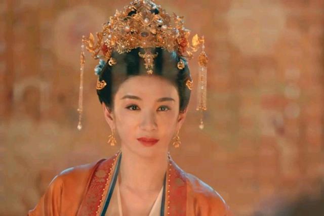 《似锦》要不是崔明月爱上余七，姜似到死也不知道母亲之死的真相