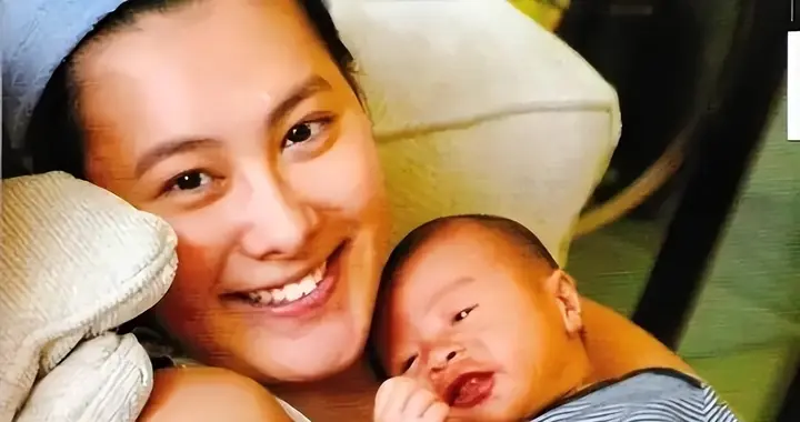 李泽楷没想到，为他连生三子没名分的梁洛施，如今竟会跟他恋爱