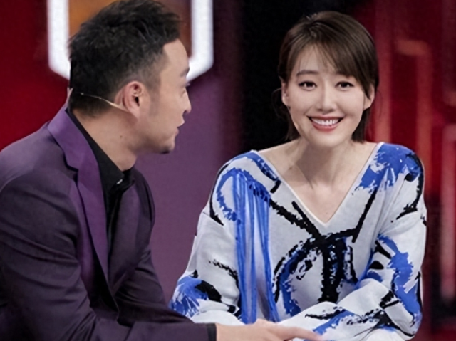 王冠官宣喜讯！首晒夫妻合照，与尼格买提关系四个月前就真相大白