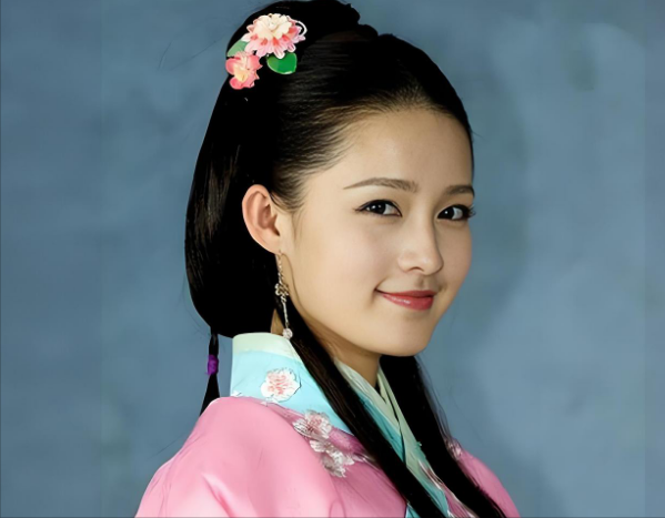 被国家秘密培养9年，转身却踏进娱乐圈，网友：新时代白眼狼