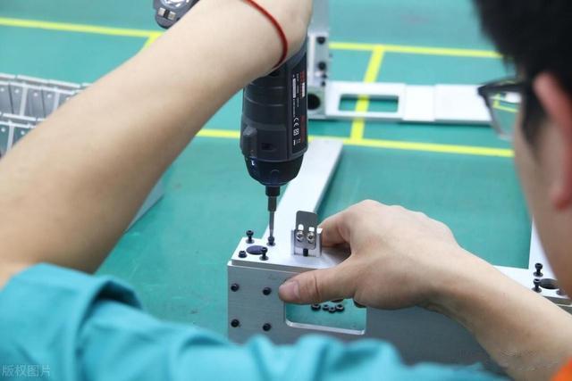 “30块一小时”工资线背后的惨烈现实