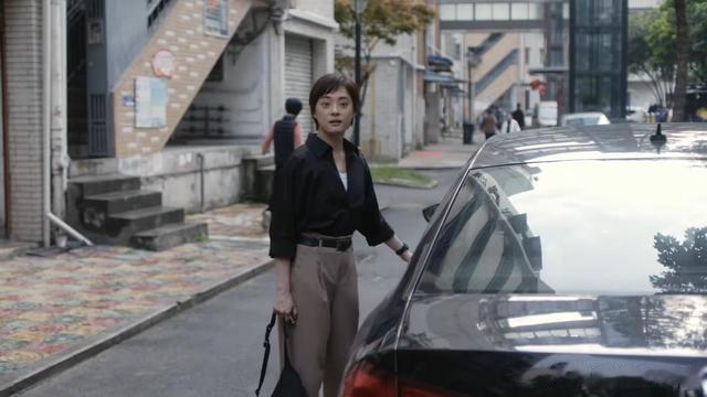 《乌云之上》知道内鬼被确定是自己师父，才知，男友失踪是他暗害