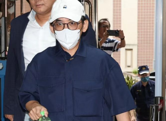 曾国城、徐乃麟声援黄子佼 邱志伟点名“华视”应换主持人！