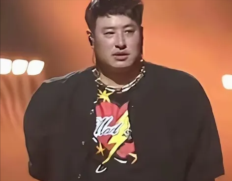 四十多岁的潘玮柏胖到200斤，偶像变大叔，新婚一年带来了什么？