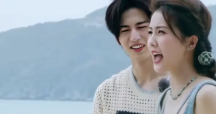 曝张凌赫只跟白鹿谈过