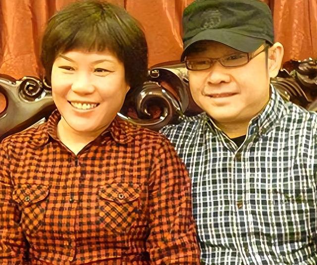 刀郎离婚30年，前妻含泪自述：他住豪宅，我却一无所有