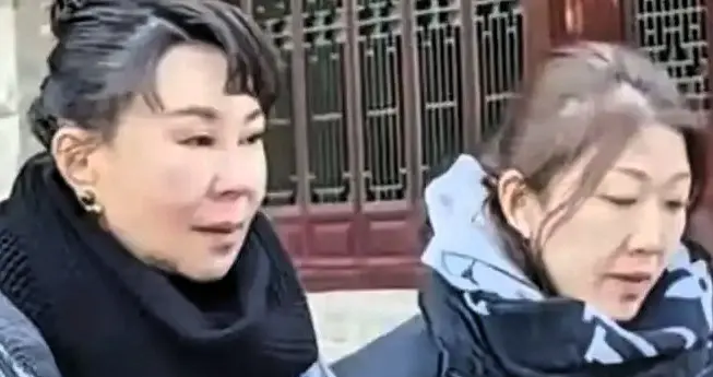 50岁祖海现状：定居北京，未婚未育胖到认不出，年轻时媲美宋祖英